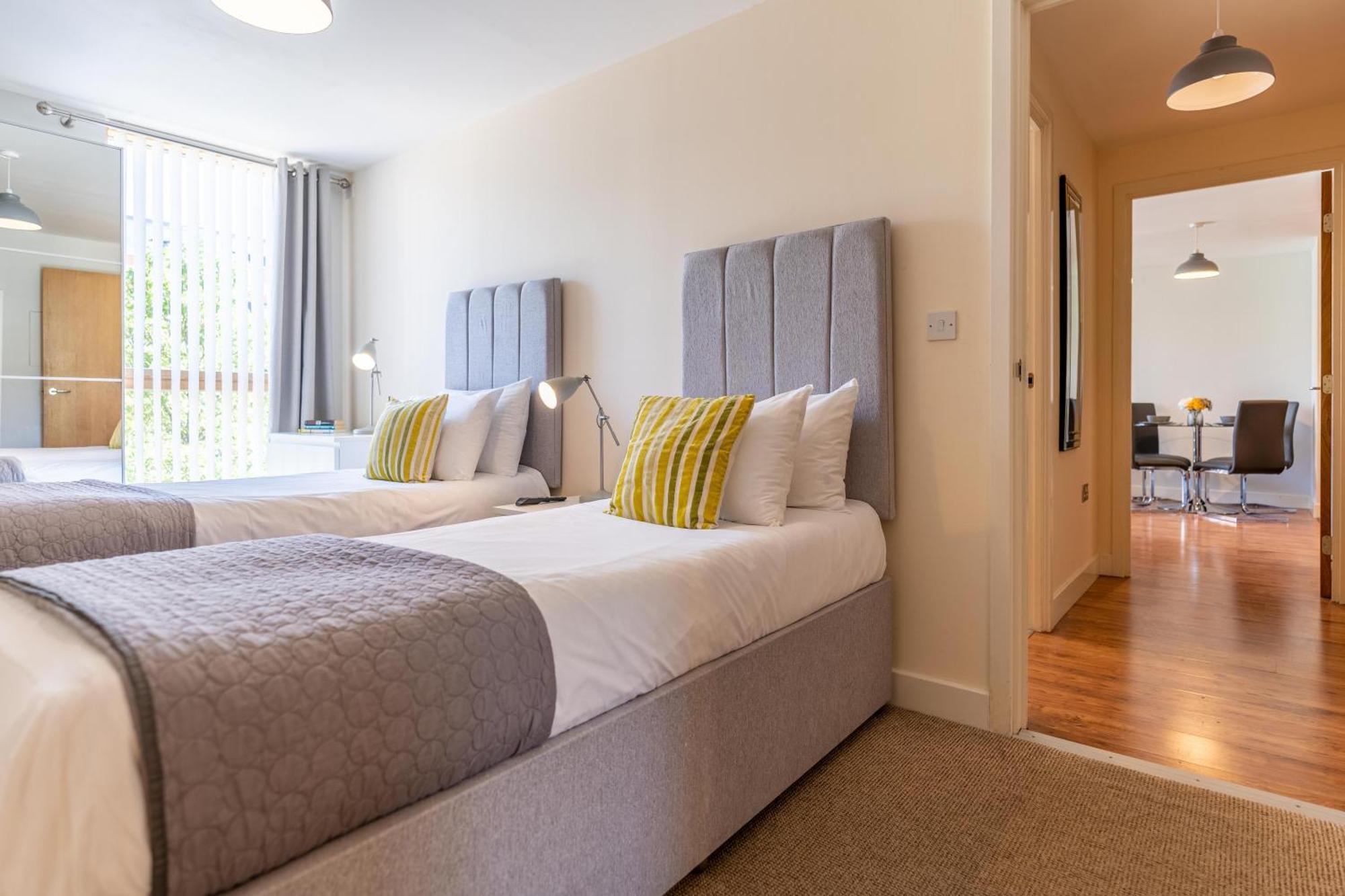 Cotels At Vizion Serviced Apartments, Superfast Broadband, Central Location, Free Parking, Fully Equipped Kitchen Milton Keynes Exterior foto