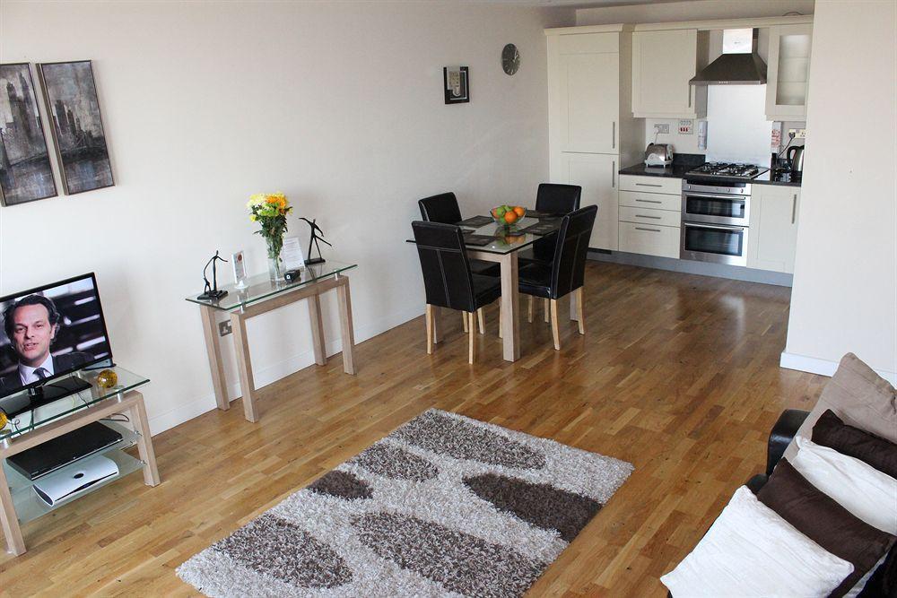 Cotels At Vizion Serviced Apartments, Superfast Broadband, Central Location, Free Parking, Fully Equipped Kitchen Milton Keynes Exterior foto