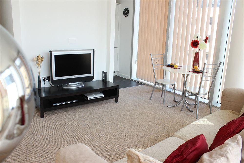 Cotels At Vizion Serviced Apartments, Superfast Broadband, Central Location, Free Parking, Fully Equipped Kitchen Milton Keynes Exterior foto